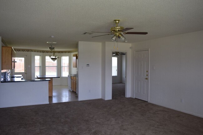 Building Photo - House for Rent in Killeen, TX