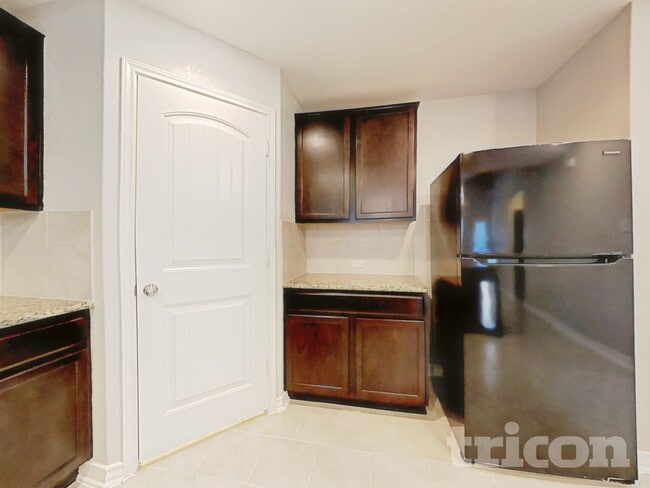 Foto del edificio - 15431 Cooks Petrel