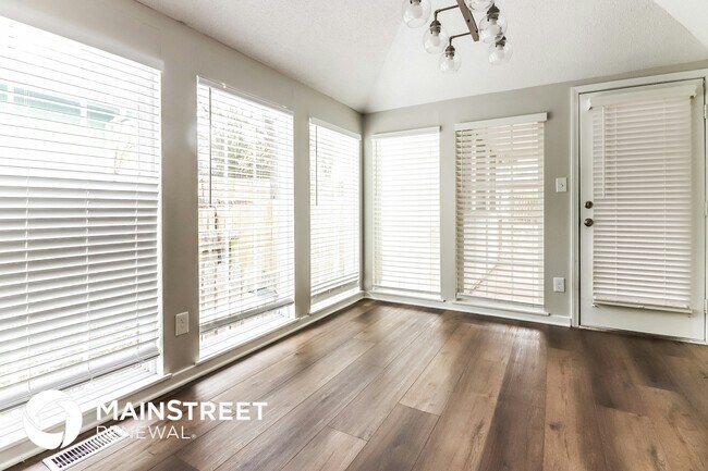 Foto del edificio - 1475 NW Yankee Dr