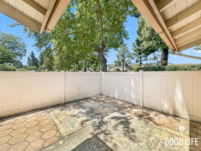 Building Photo - SD: 2B/2BA in the Westwood Community of Rancho Bernardo featuring Air Conditioning and 2-car deta...