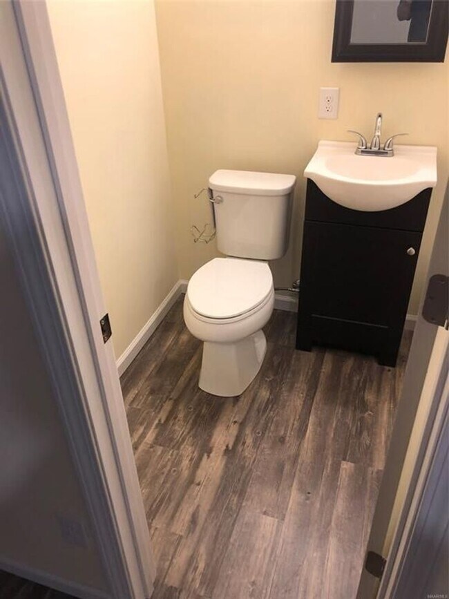 Foto del edificio - 4 bed 2 bath