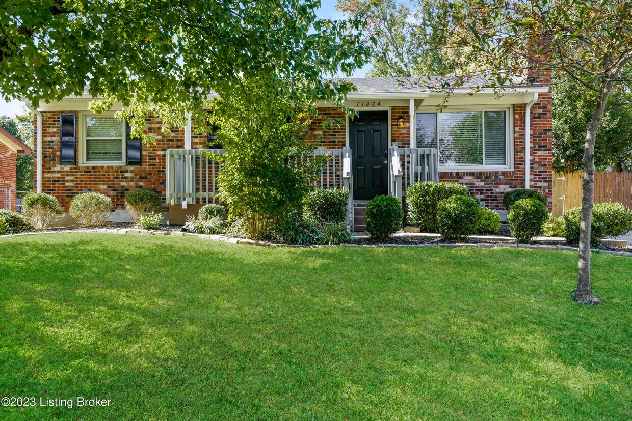 Foto principal - 11004 Albion Dr