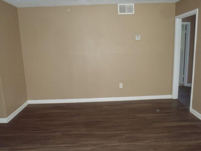 Photo - Under repair!! House