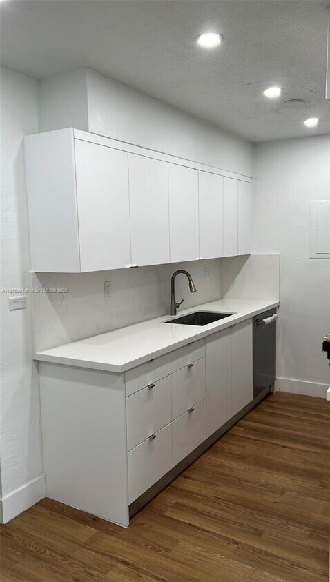 Foto del edificio - 3310 SW 69th Ave