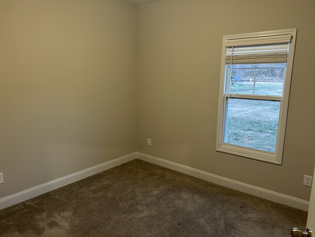 Building Photo - 644 Barlow Rd