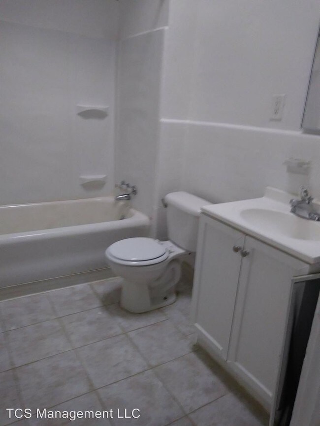 Building Photo - 3 br, 1 bath House - 1748 S Avondale St