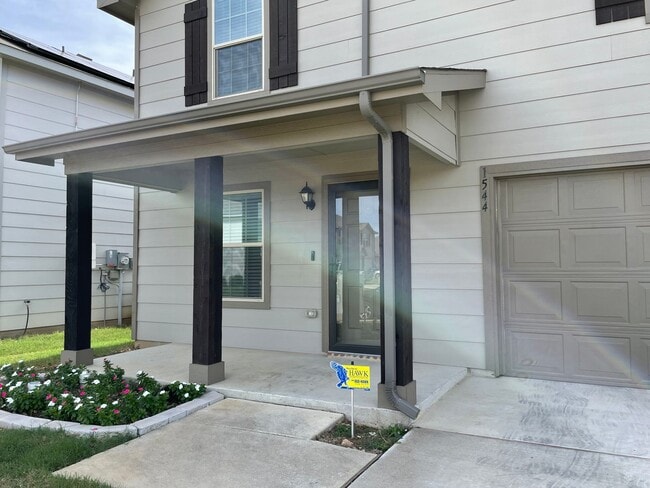 Foto del edificio - Gorgeous 2 Story 3 Bedroom Home in Fort Worth