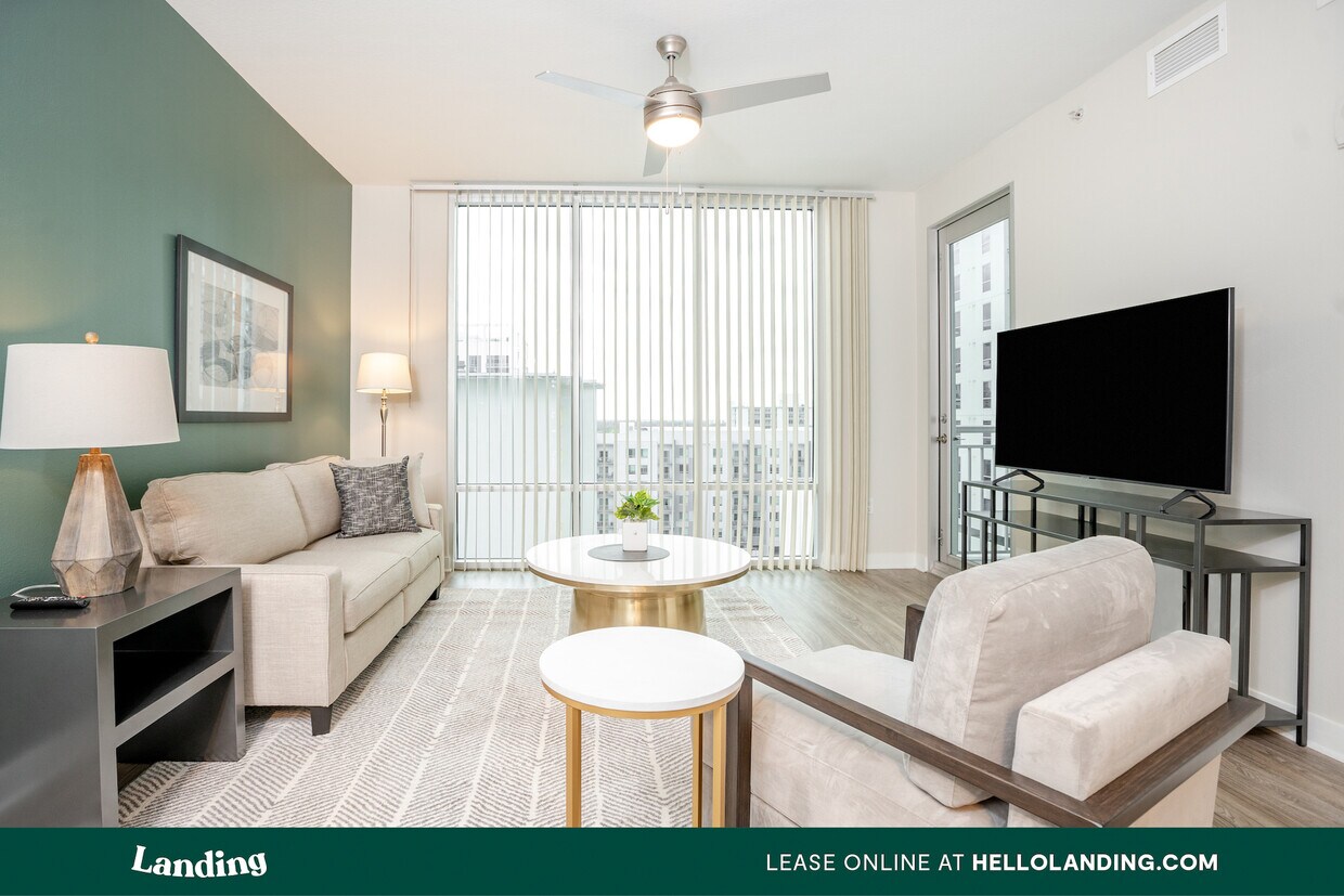 Foto principal - 415 E Pine St