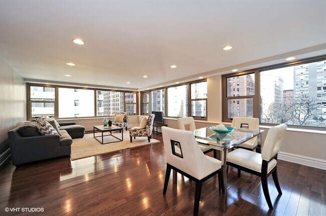Foto del edificio - 247 E Chestnut St