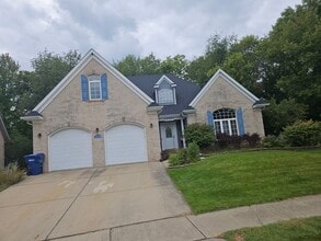 Building Photo - 688 Fox Hollow Ct
