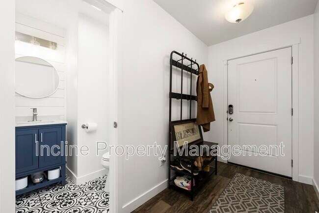 Building Photo - 318 Wren Hill Ln