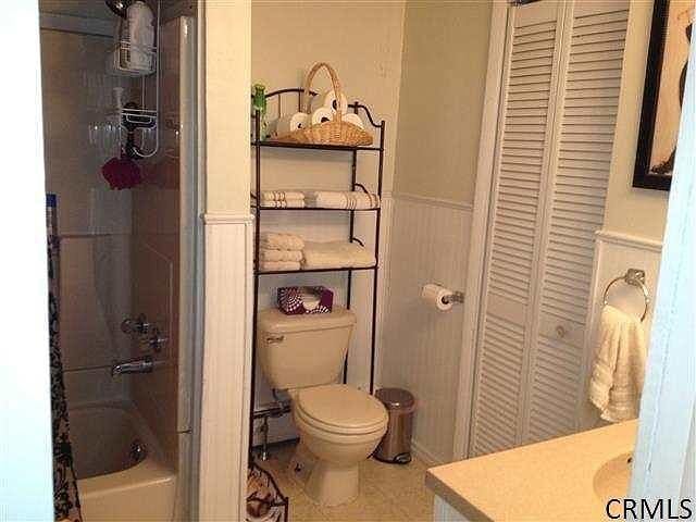 1st floor bathroom - 100 Sherwood Ave