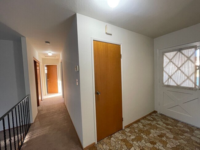 Foto del edificio - Spacious Home Available in Almaden Valley - 3bd/2ba! Coming Soon!