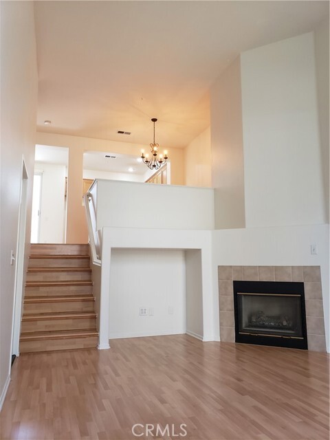 Building Photo - 6 Benchmark Ln