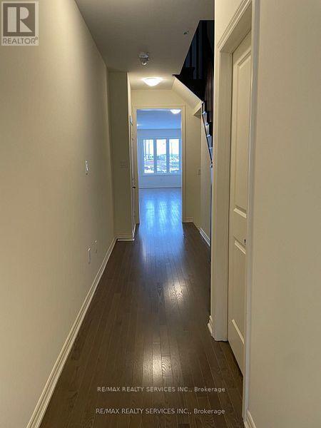 Building Photo - 130 Adventura Rd