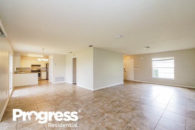 Building Photo - 2141 Kendall Ct
