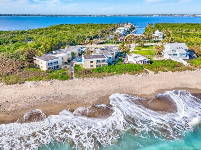 Foto del edificio - 3541 NE Ocean Blvd