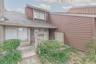 Building Photo - 12543 Wellington Park Dr