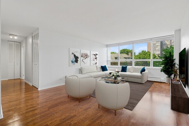 Foto del edificio - 6171 N Sheridan Rd