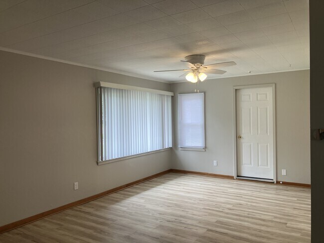 Foto del edificio - 508 E Buckner St