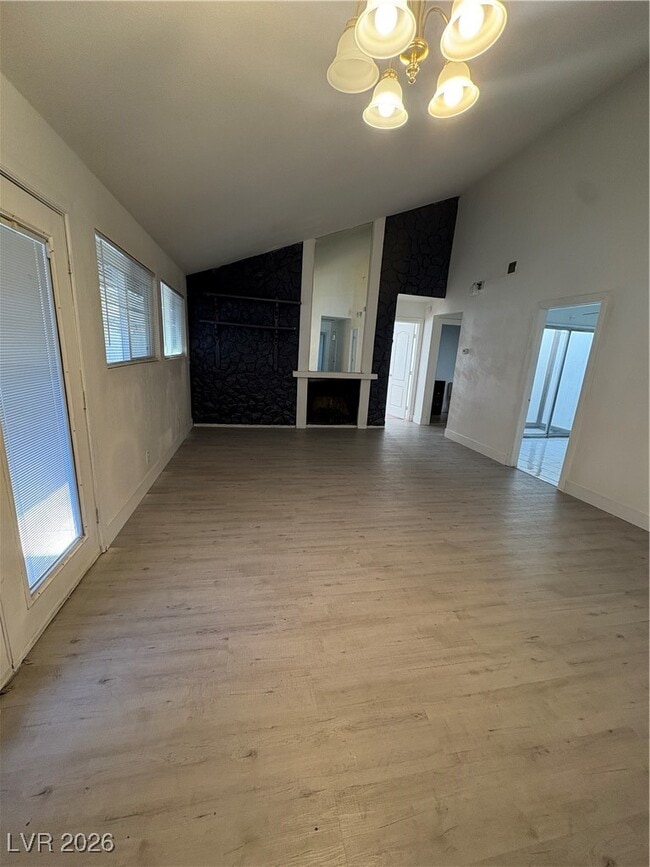 Foto del edificio - 6215 Don Zarembo Ave