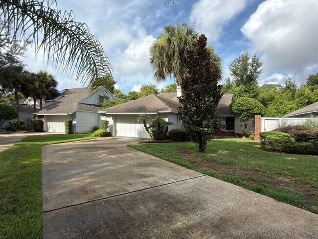 Building Photo - 2620 Bent Hickory Cir
