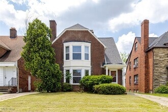 Building Photo - 13614 Cedar Rd