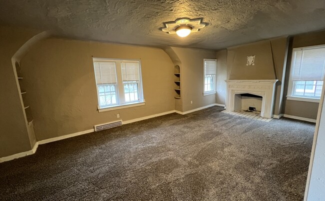 Building Photo - 3605 Normandy Rd