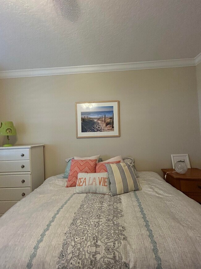 Foto del edificio - 60 Surfview Dr