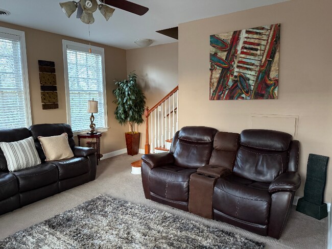 Foto del edificio - 312 Long Pointe Ln