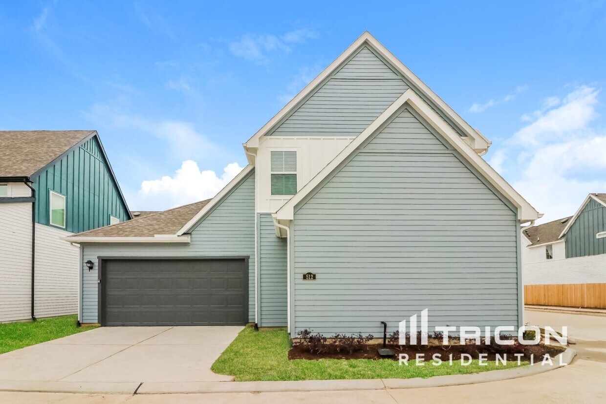 Primary Photo - 9835 Willow Creek Commerce Dr