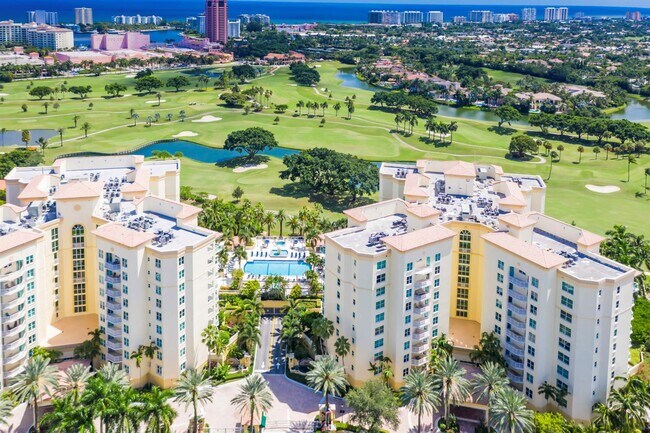 Building Photo - 550 SE Mizner Blvd