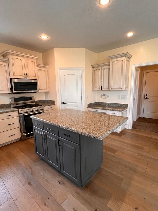 Building Photo - 86 Sorrel Ln