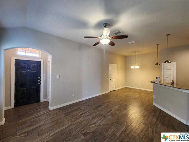 Foto del edificio - 367 Creekside Curve