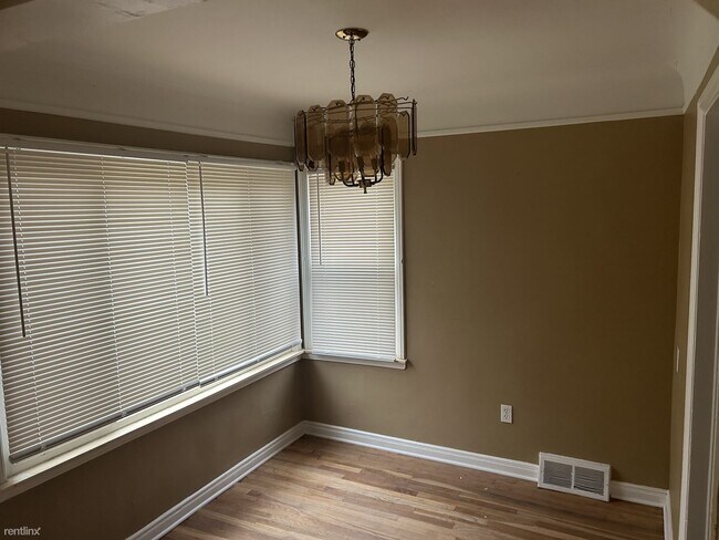 Foto del edificio - 3 br, 1.5 bath House - 18281 Avon Ave