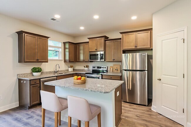 Foto del edificio - 208 Bosa Ln