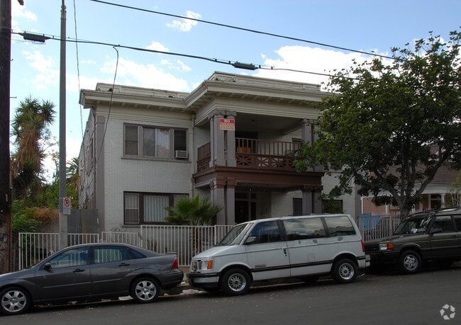 Building Photo - 11th Place