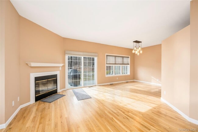 Building Photo - 1476 Iroquois St