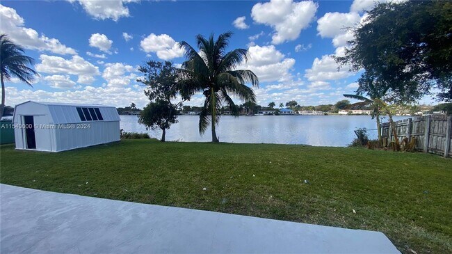 Foto del edificio - 21220 NE 24th Ct