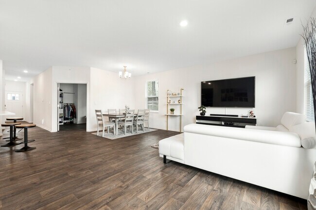 Foto del edificio - 212-216 Sussex Ct