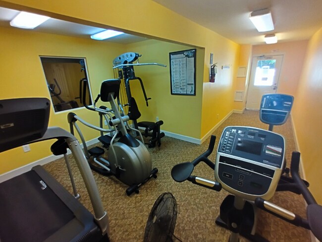 Foto del edificio - 600 Reusens Rd