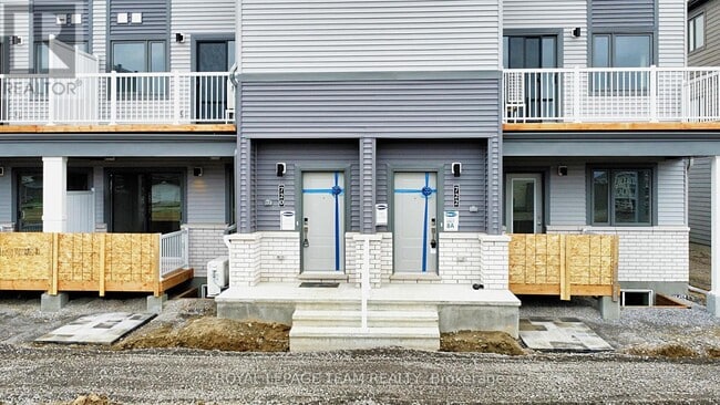 Building Photo - 722 Lillian Freiman Private