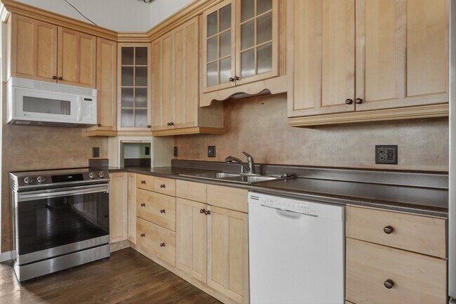 Foto del edificio - 664 E Meeting St