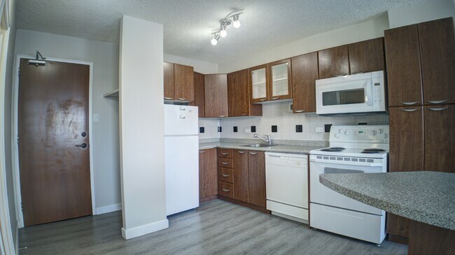 Photo du bâtiment - 11147 Whyte Ave NW