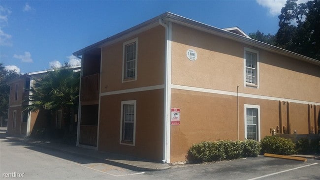 Building Photo - 1801 Columbia Park Ave