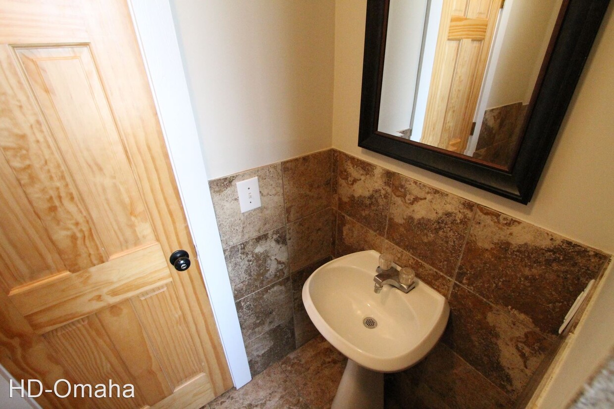 Primary Photo - 2 br, 1 bath House - 2014 Bancroft St.