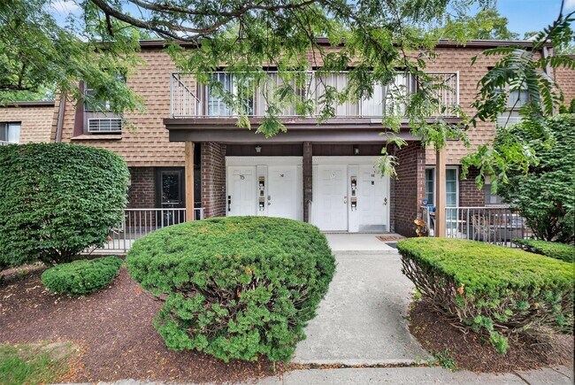 Foto del edificio - 424 Carpenter Ave