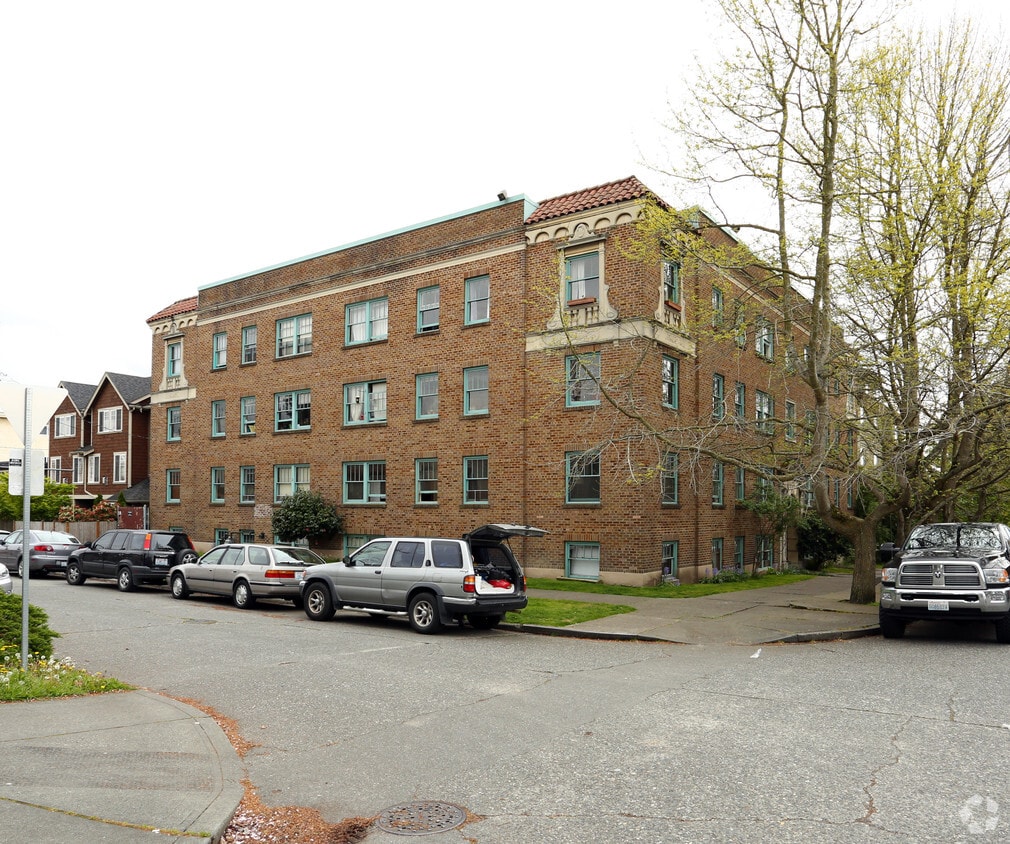 Building Photo - Lauren May Apartments