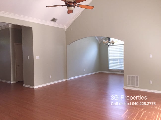 Building Photo - 2109 Gisbourne Dr