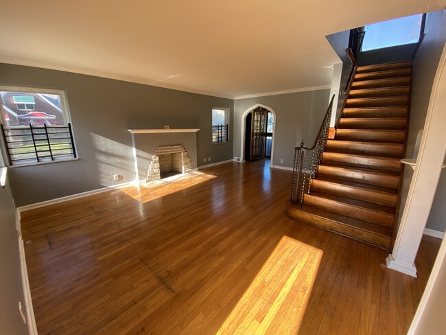 Foto del edificio - 9330 Bedford St